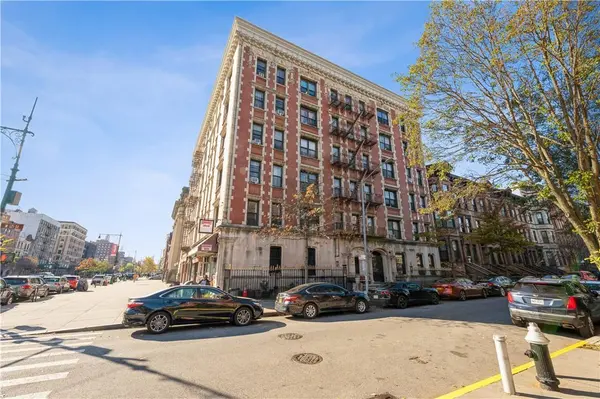 100 W 121 ST #64, New York (manhattan), NY 10027