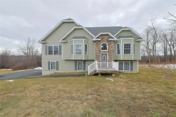504 Riley RD, New Windsor, NY 12553