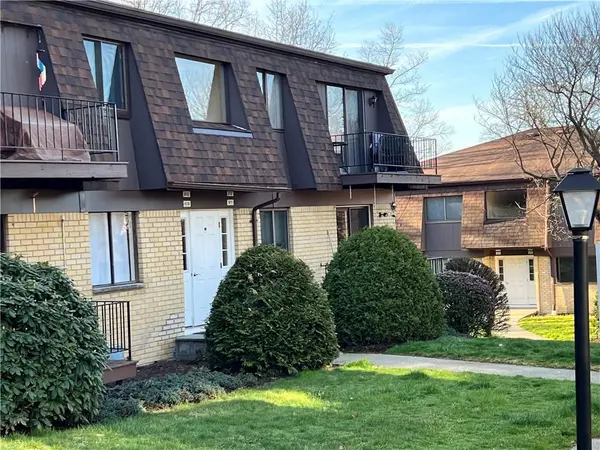 809 Cherry Hill DR, Poughkeepsie, NY 12603