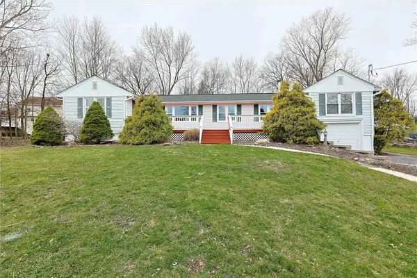 15 Hillside AVE, Monroe, NY 10950