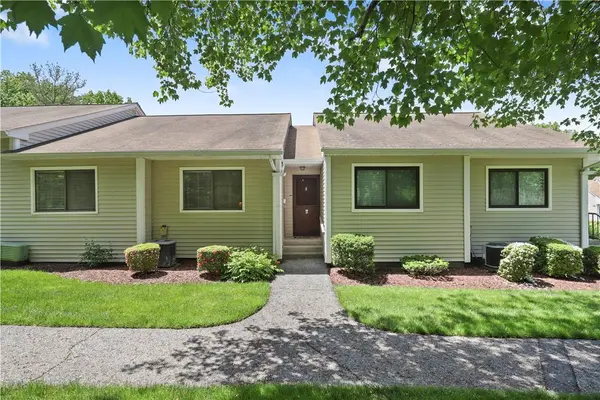 88 Molly Pitcher LN #C, Yorktown Heights, NY 10598