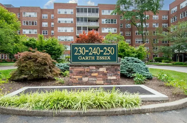240 Garth RD #2A2, Scarsdale, NY 10583