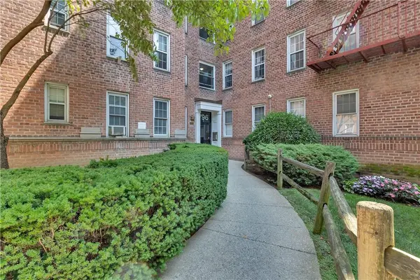 796 Bronx River RD #B31, Bronxville, NY 10708