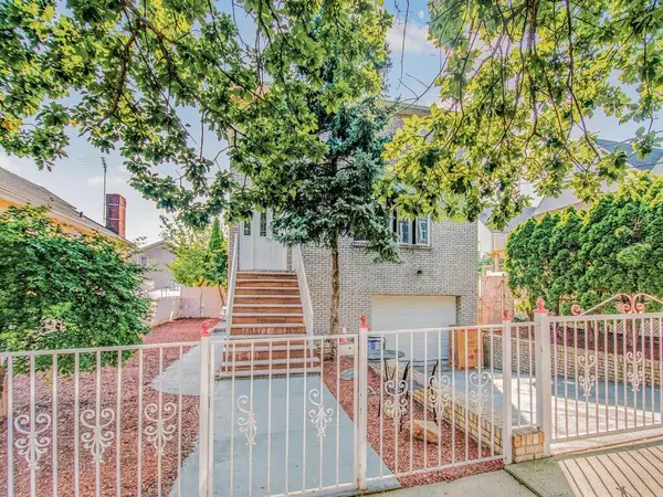 757 Calhoun AVE, Bronx, NY 10465