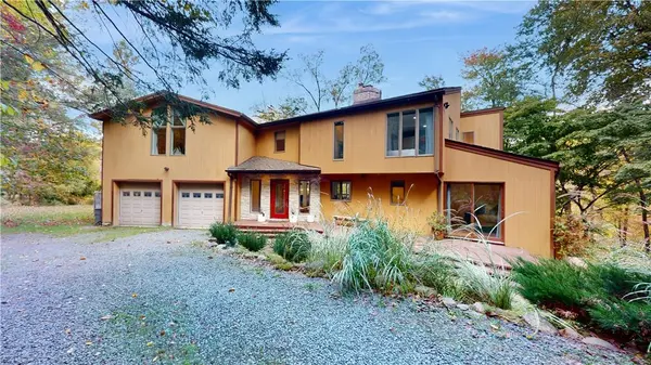 96 Old Pascack RD, Pearl River, NY 10965