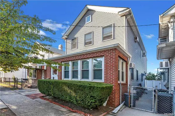 151-19 14th AVE, Whitestone, NY 11357