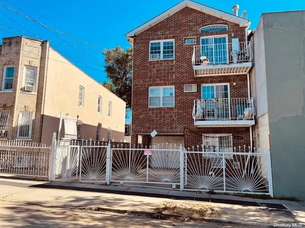 32-53 105th ST, East Elmhurst, NY 11369