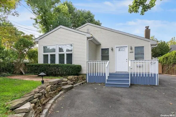 63 Altamont AVE, Sea Cliff, NY 11579