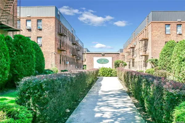 215-43 48th AVE #2A, Bayside, NY 11364