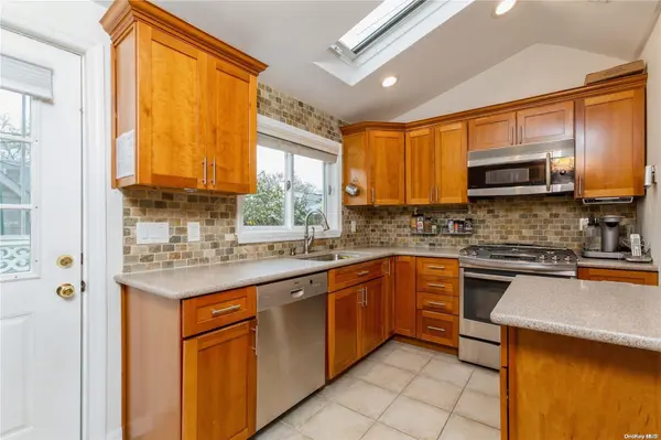 1670 E 37th ST, Brooklyn, NY 11234