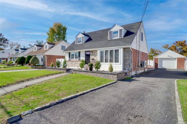 109 Aaron DR, East Meadow, NY 11554