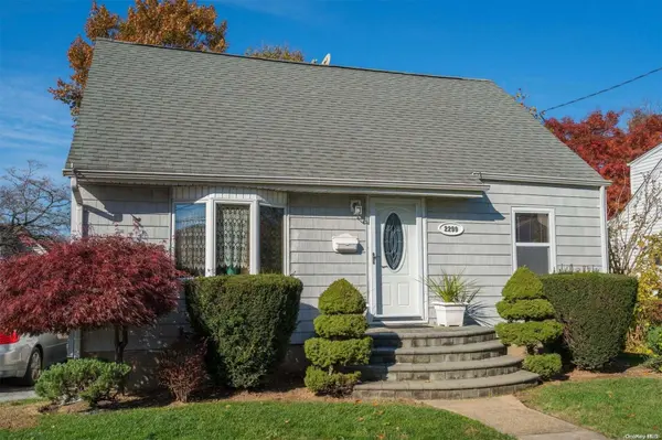 2299 Lafayette ST, North Bellmore, NY 11710