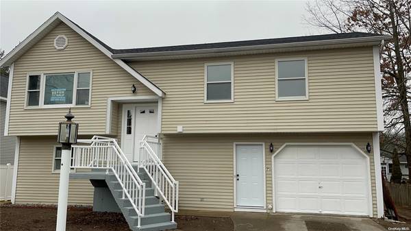 20 Patterson DR, Bethlehem, NY 12054