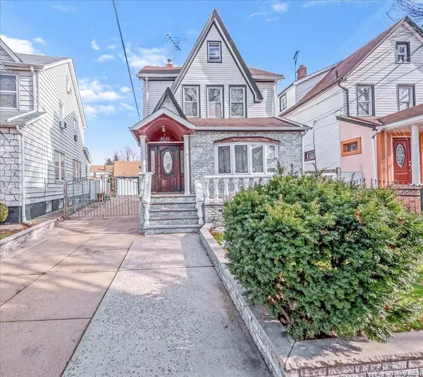 89-69 211th ST, Queens Village, NY 11427
