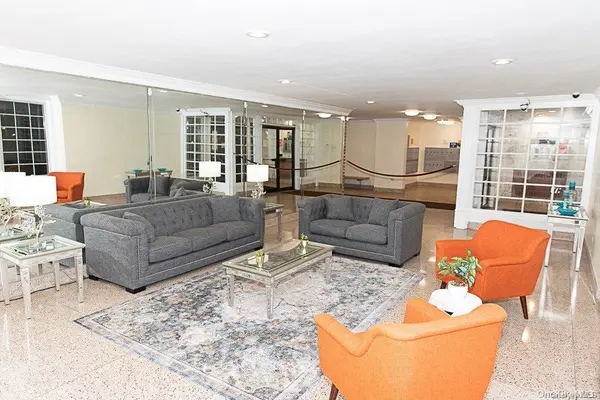 87-10 149th AVE #4F, Jamaica, NY 11414