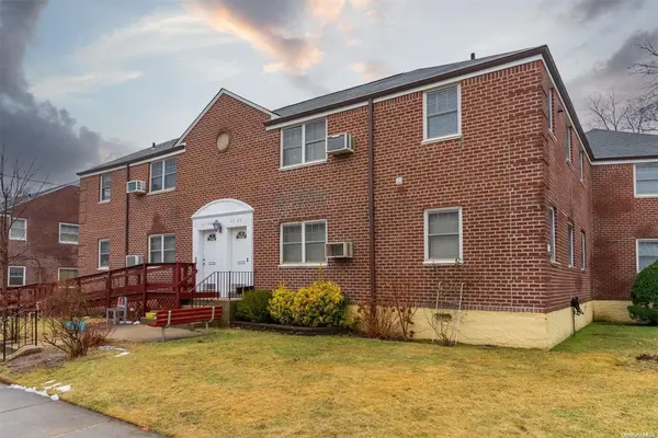 61-02 Little Neck Pkwy #925, Little Neck, NY 11362