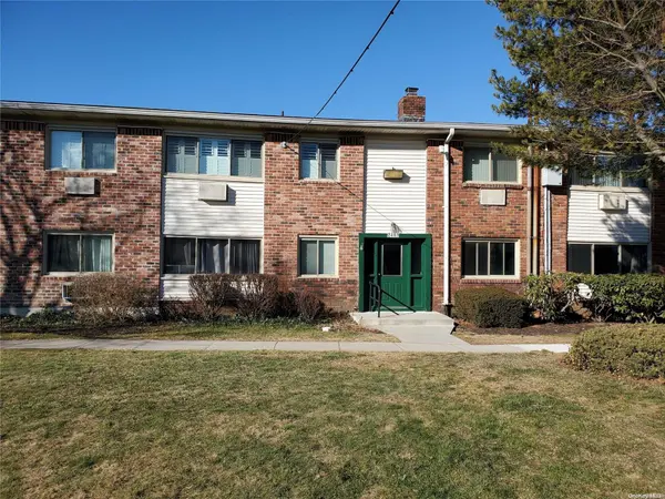 2413 Union Blvd #5A, Islip, NY 11751