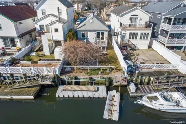 107 West BLVD, East Rockaway, NY 11518