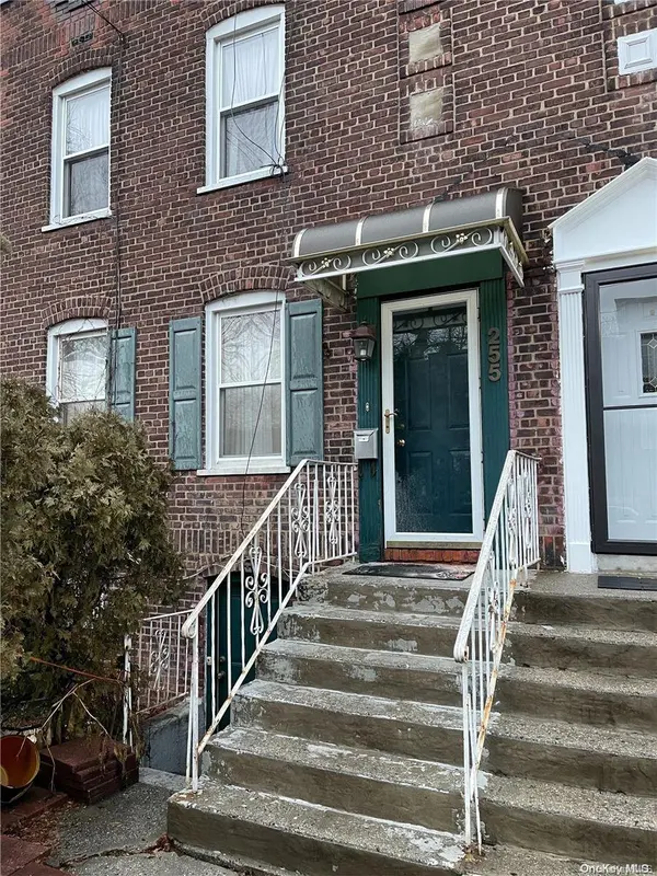 255 Franklin Avenue, Staten Island, NY 10301