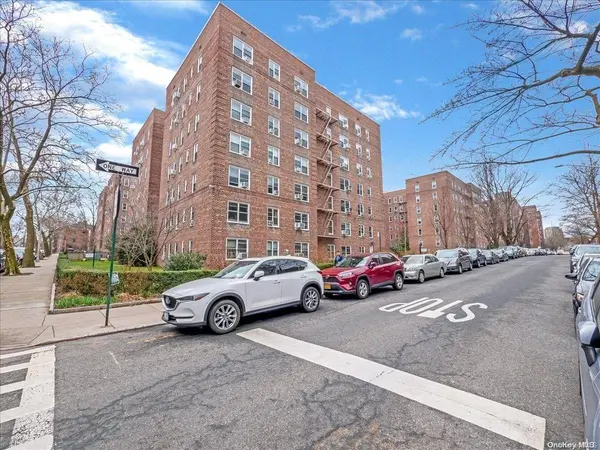 112-20 72nd DR #D67, Forest Hills, NY 11375
