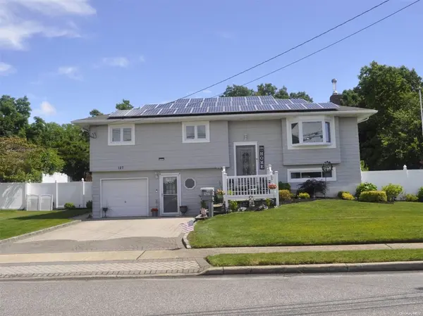 127 Headline RD, Deer Park, NY 11729
