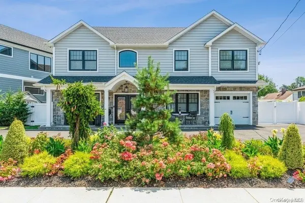 45 Yale RD, Merrick, NY 11566