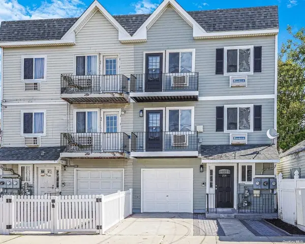 214 Beach 97th ST, Rockaway Beach, NY 11693