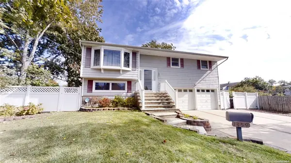 1459 Denver AVE, Bay Shore, NY 11706