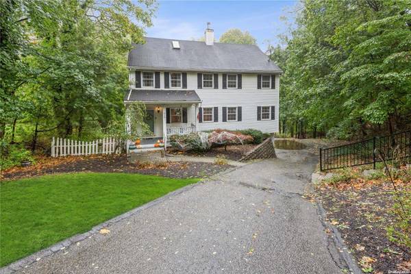 319 Thompson ST, Port Jefferson, NY 11777