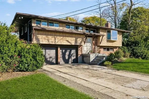 171 N 23rd ST, Wheatley Heights, NY 11798