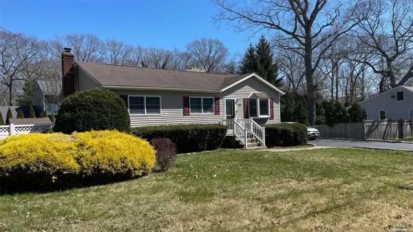 119 Harrison AVE, Miller Place, NY 11764