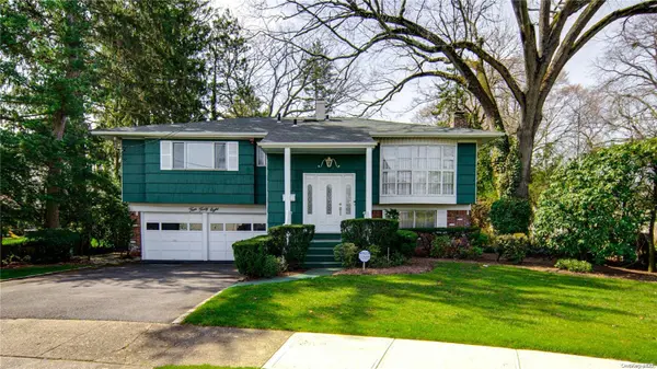 448 Joan CT, West Hempstead, NY 11552