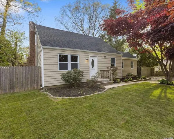 50 Teed ST, Huntington Station, NY 11746