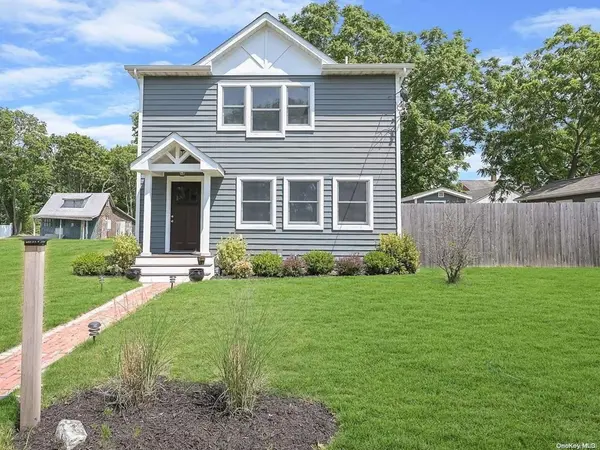 79 Columbia ST, Patchogue, NY 11772
