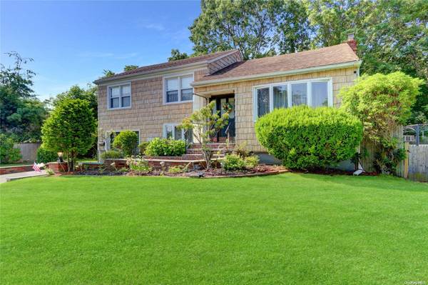 5 Eiffel Gate, Bethpage, NY 11714