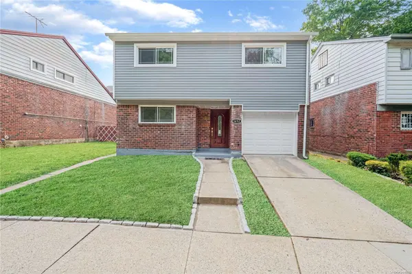 16-52 202nd ST, Bayside, NY 11360