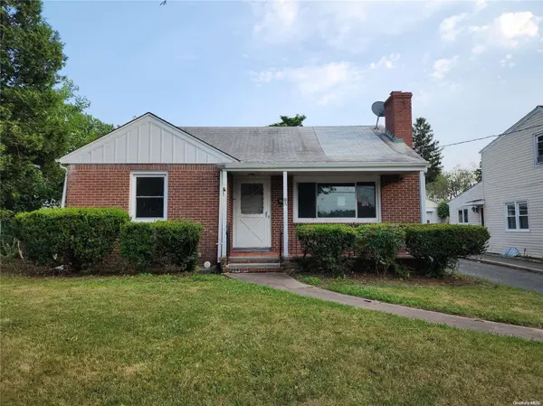 9A Fairmont PL #A, Glen Cove, NY 11542
