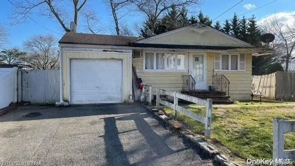 16 Lafayette ST, Huntington, NY 11743