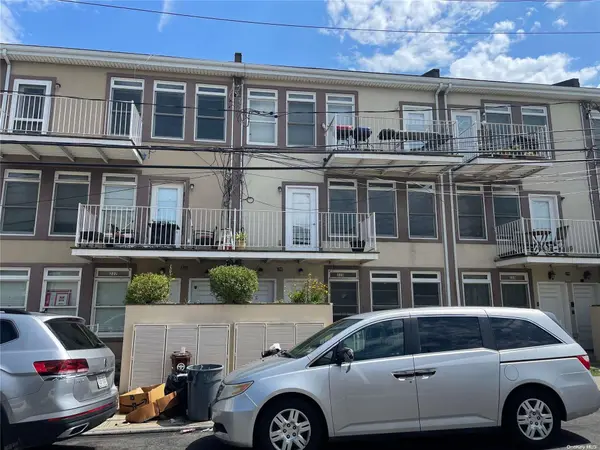 220 Beach 100, Rockaway Park, NY 11694
