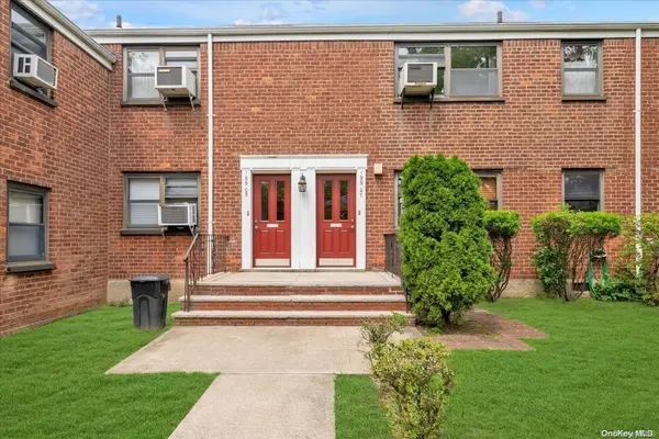 199-07 21st AVE #2nd Fl, Whitestone, NY 11357
