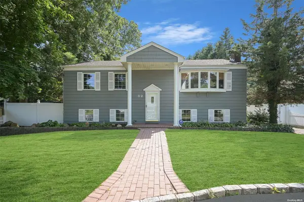 82 Washburn ST, Lake Grove, NY 11755