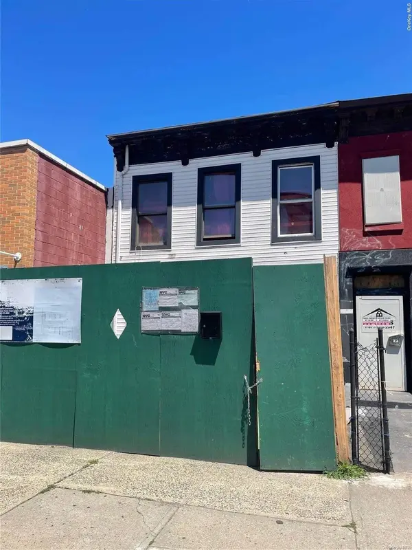 1735 Pacific ST, Brooklyn, NY 11213