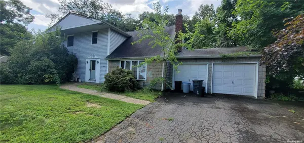 14 Cottonwood AVE, Port Jefferson, NY 11776