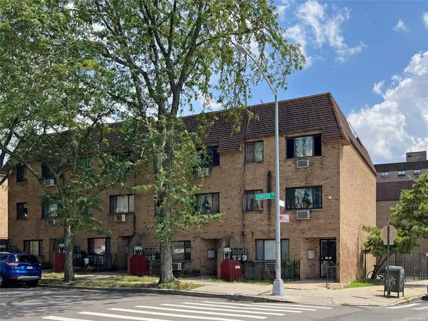 99-02 Christie AVE #1A, Corona, NY 11368