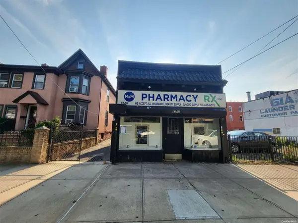 87-18 114th ST, Jamaica, NY 11418