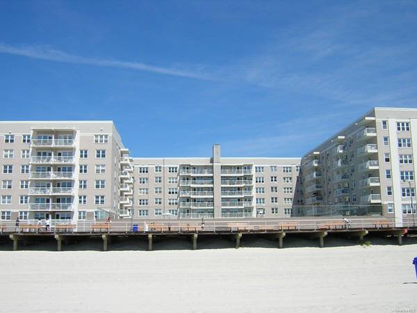 522 Shore Rd RD #2DD, Long Beach, NY 11561