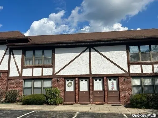 3 Bailey CT #3, Middle Island, NY 11953
