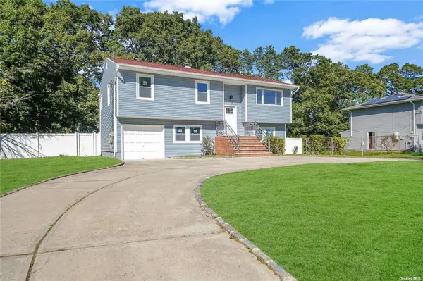 143 Stumpel ST, Brentwood, NY 11717