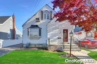 99 Emporia AVE, Elmont, NY 11003