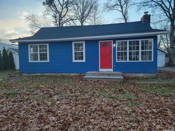 174 Cypress DR, Mastic Beach, NY 11951